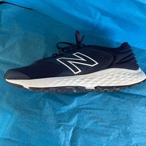 Brand new New. Balance 520 sneakers SZ 10.5 mens Navy